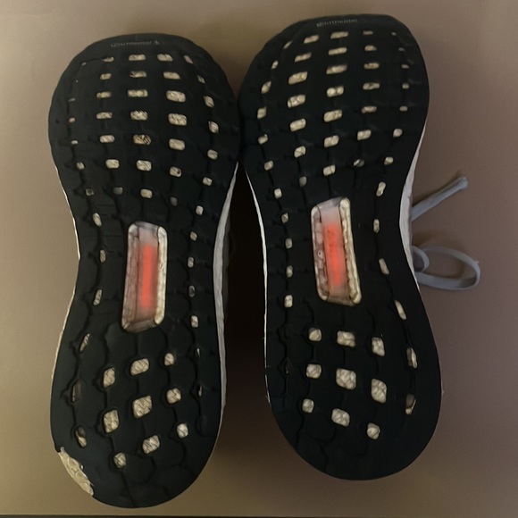 Adidas Ultra boosts - Picture 4 of 4